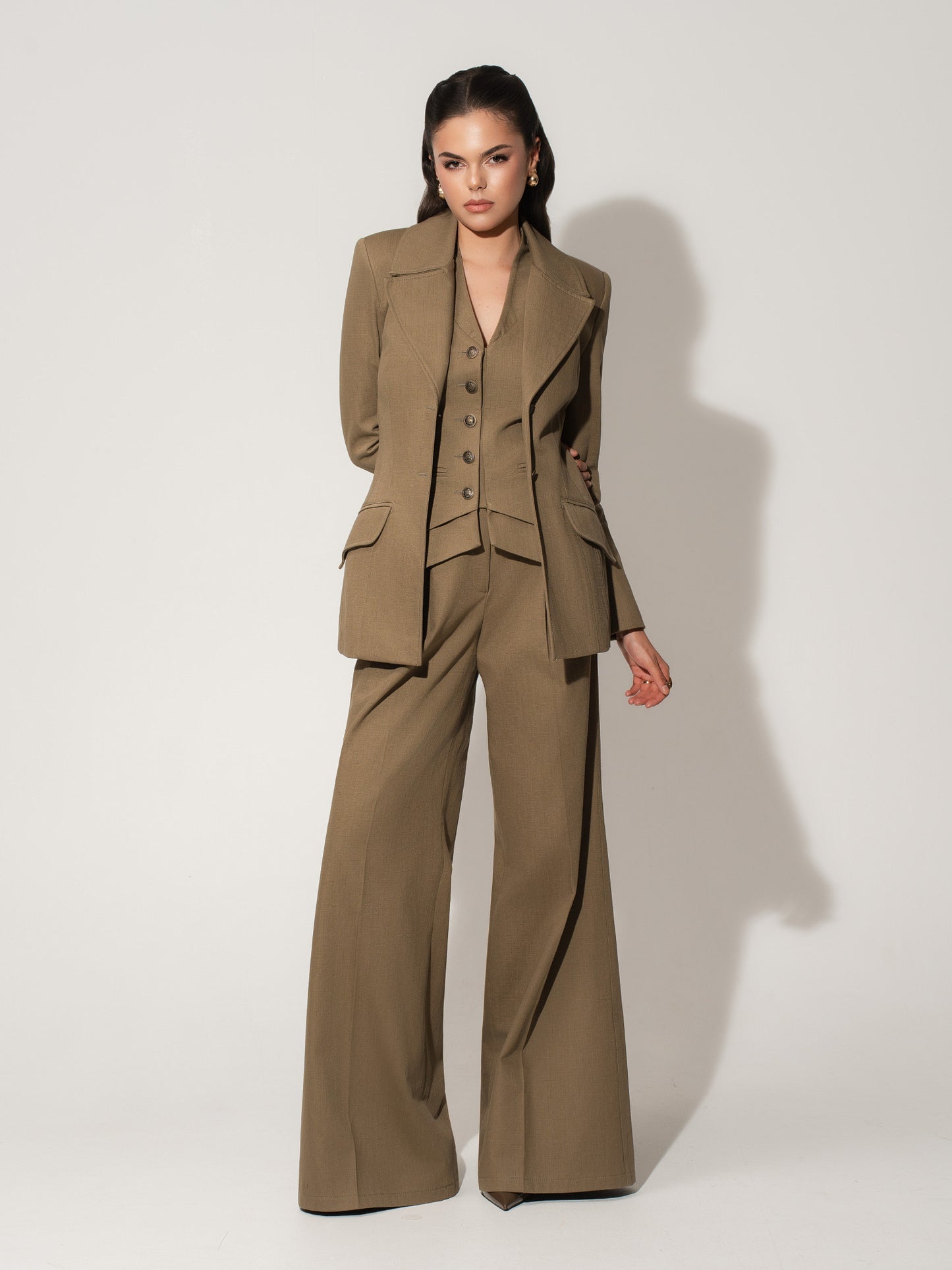 Flared Trousers With Adjustable Waist In Linen - Green