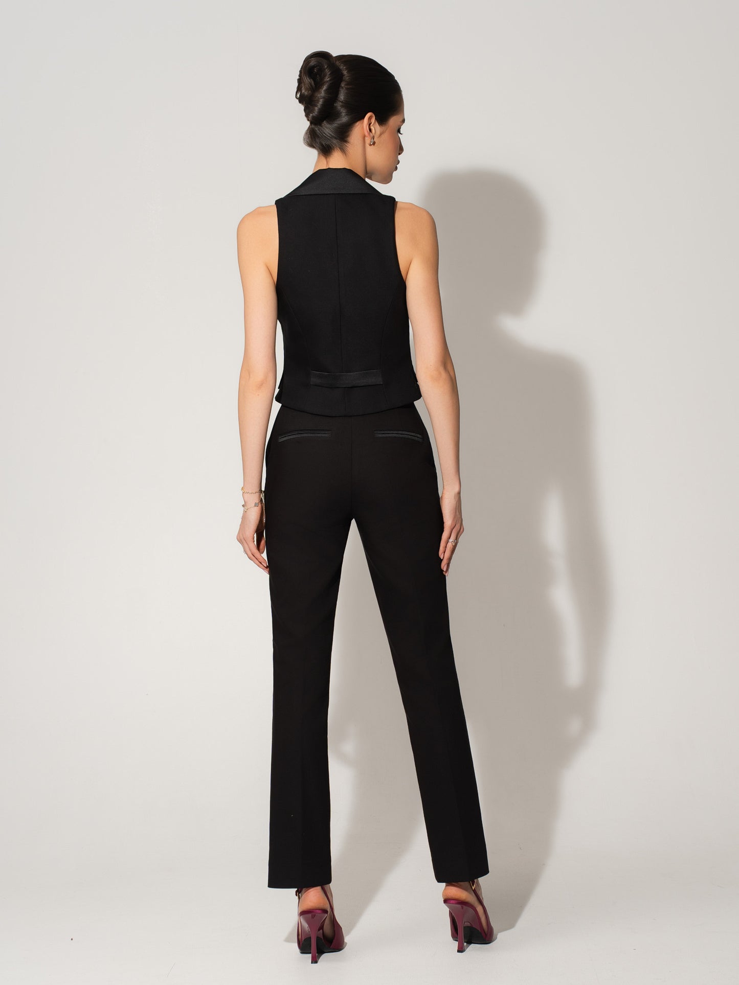 Single-Breasted Sleeveless Waistcoat - Black
