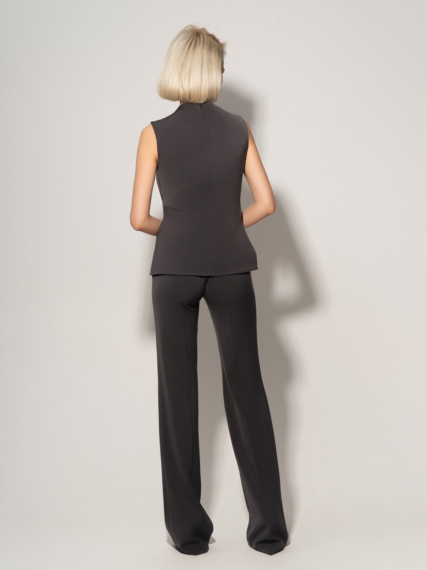 Sleeveless Pleated Top & Trousers Set - Grey