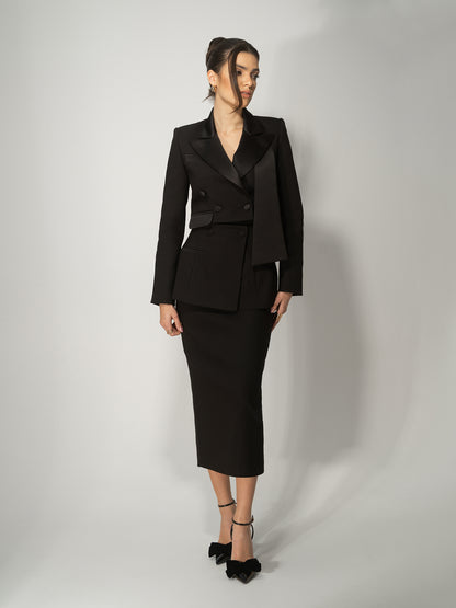 Très Chic Skirt Suit